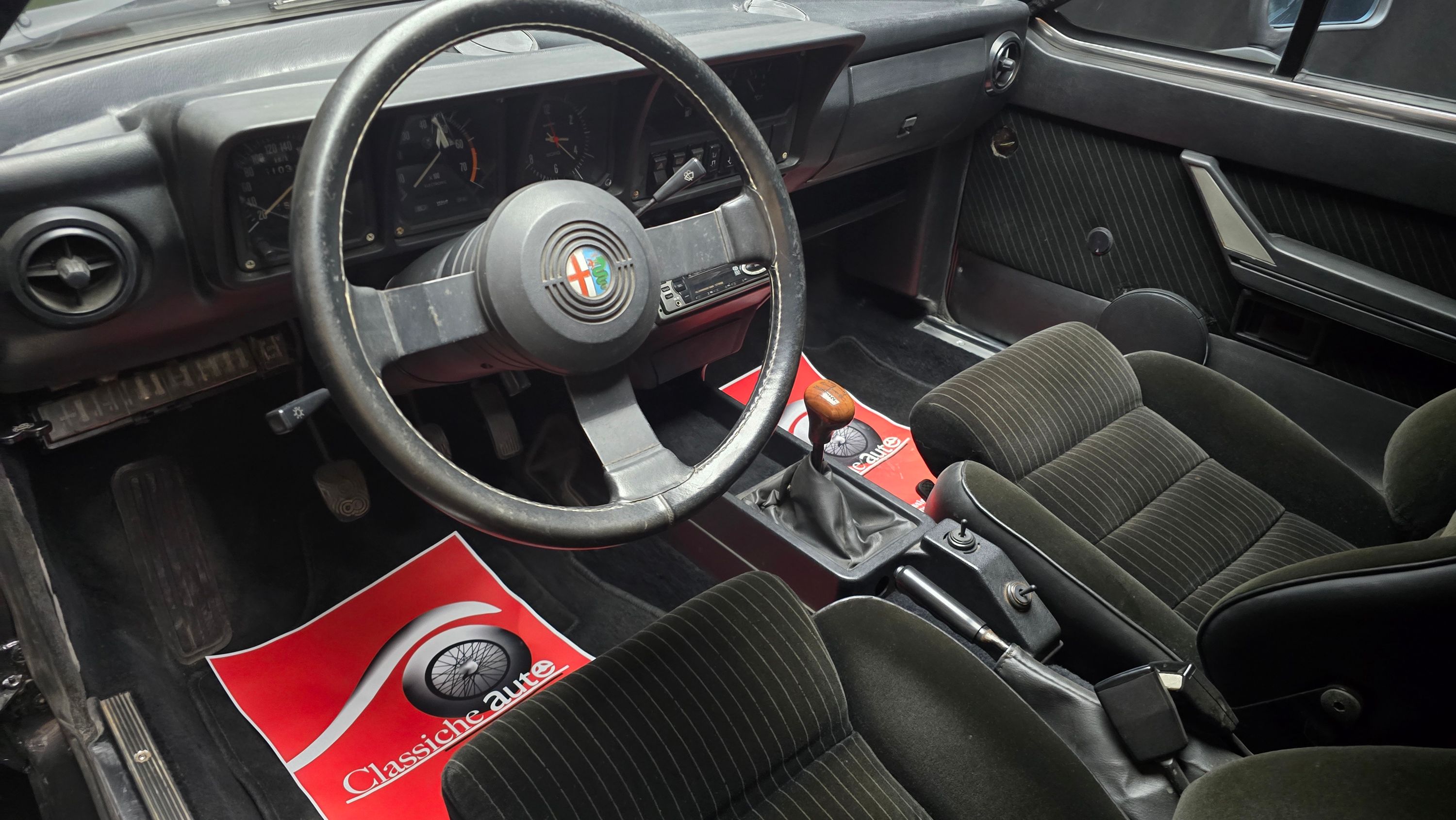 Alfa Romeo Alfetta GTV 6 TETTO APRIBILE certificata ASI con C.R.S. 9