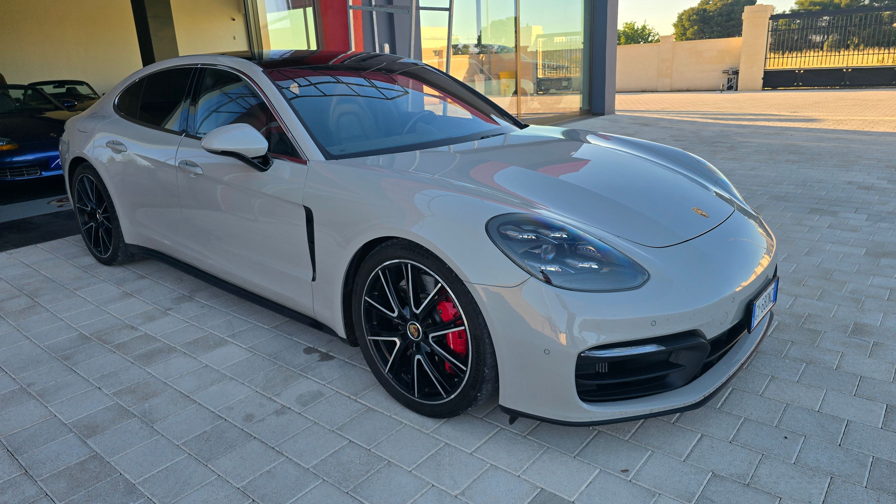 Porsche Panamera 4S e-hybrid automatico 15