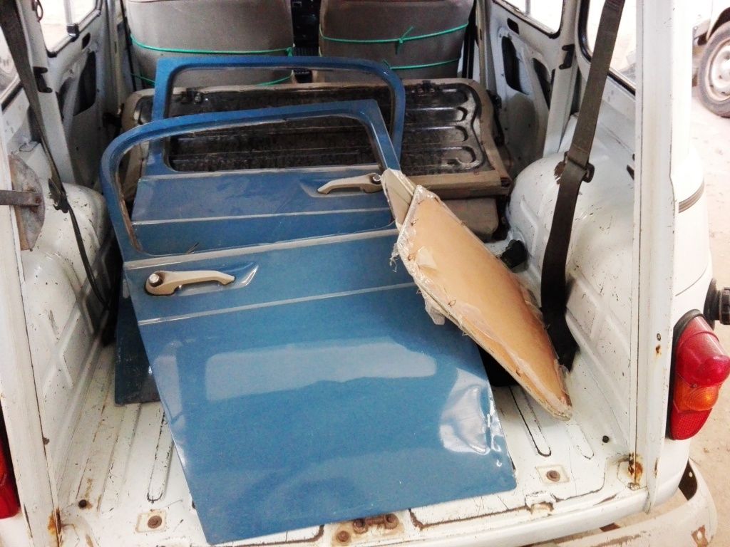 Renault 4 funzionanti con ricambi a corredo (3 in blocco) 10