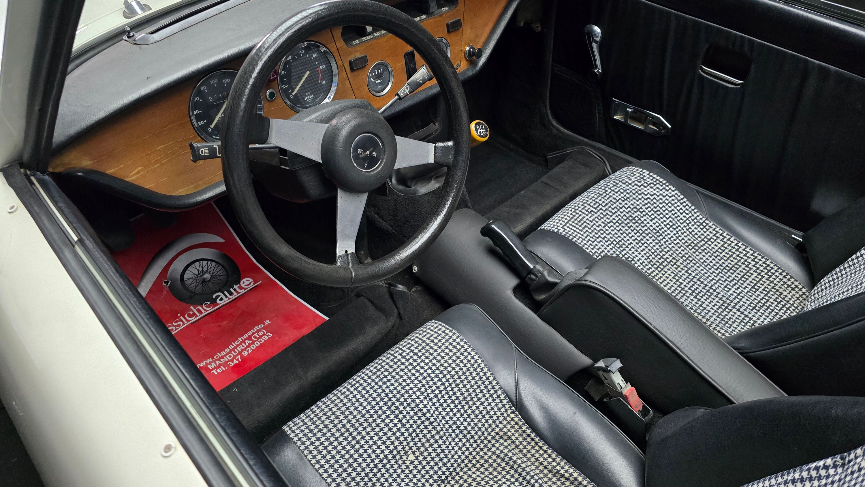 Triumph SPITFIRE 1500 Roadster  anno 1978 7