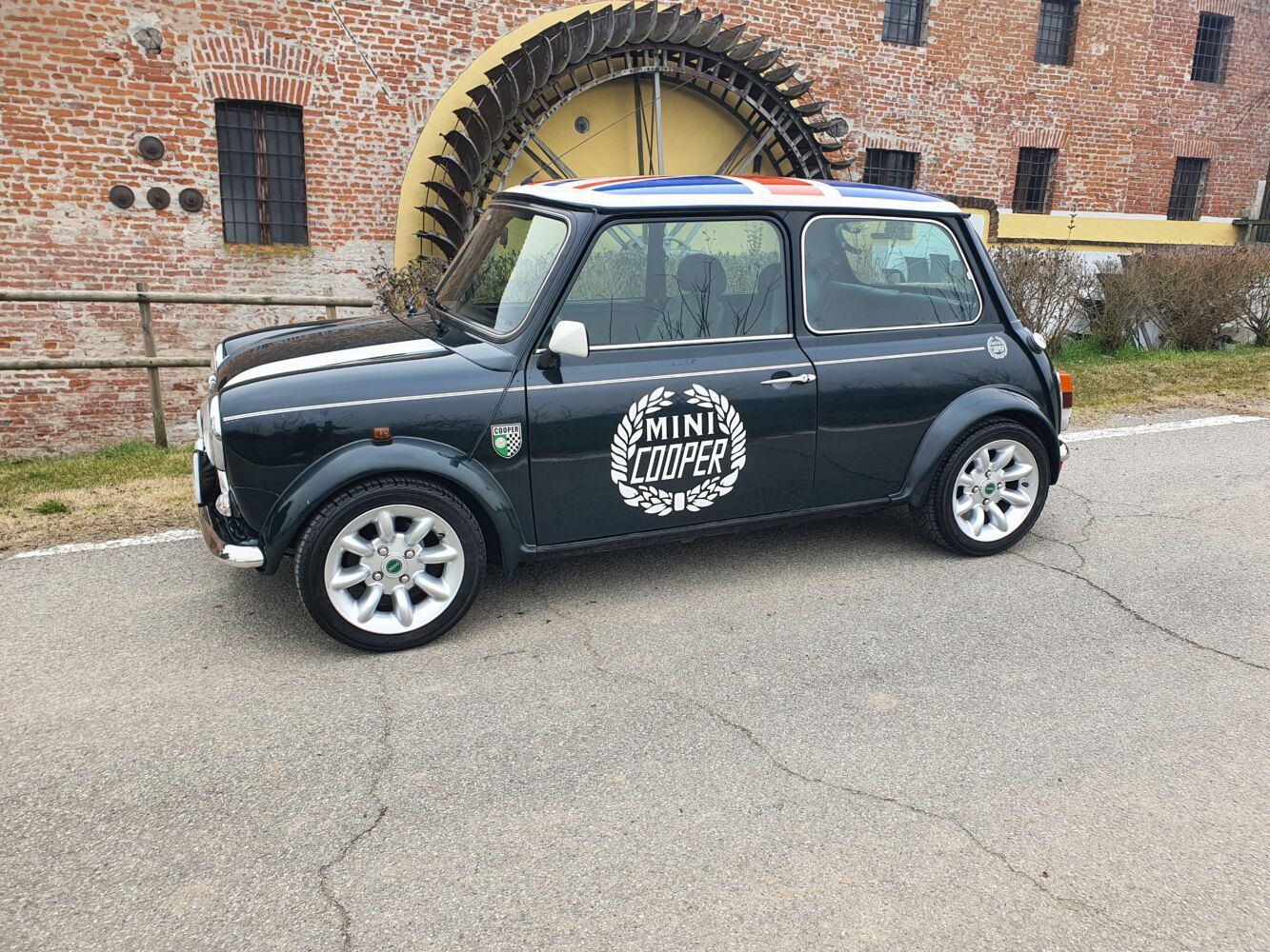 Mini Cooper 1300 2