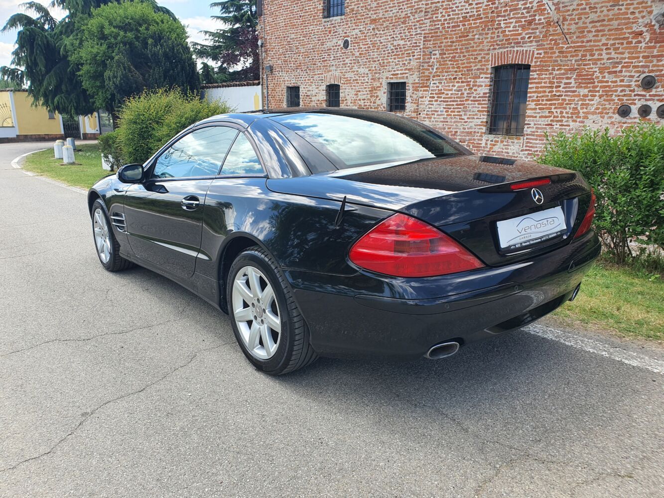 Mercedes-Benz 350 SL 3