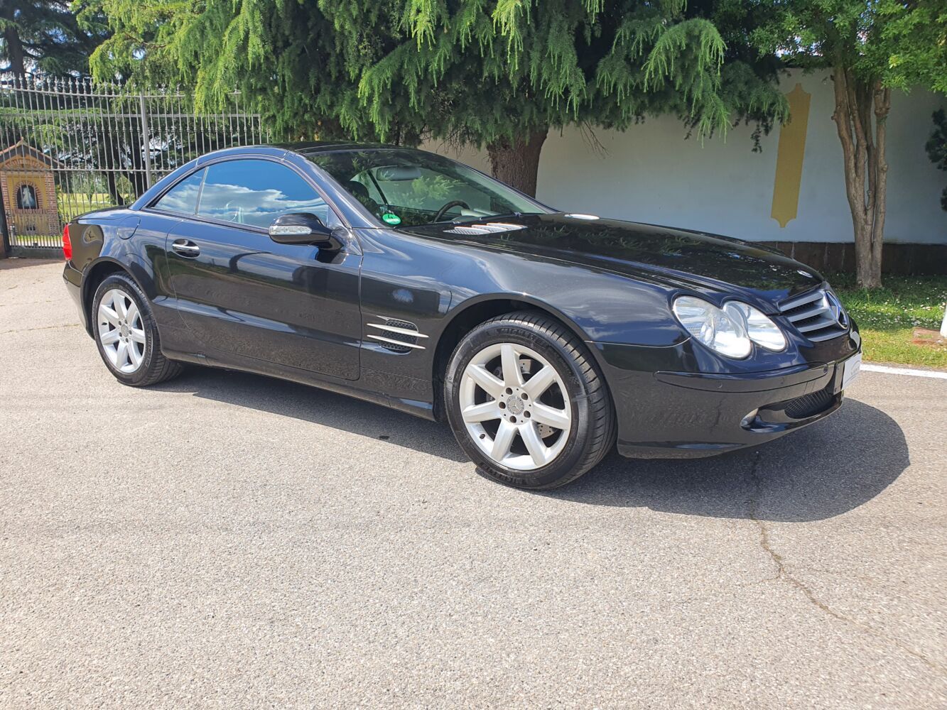 Mercedes-Benz 350 SL 7
