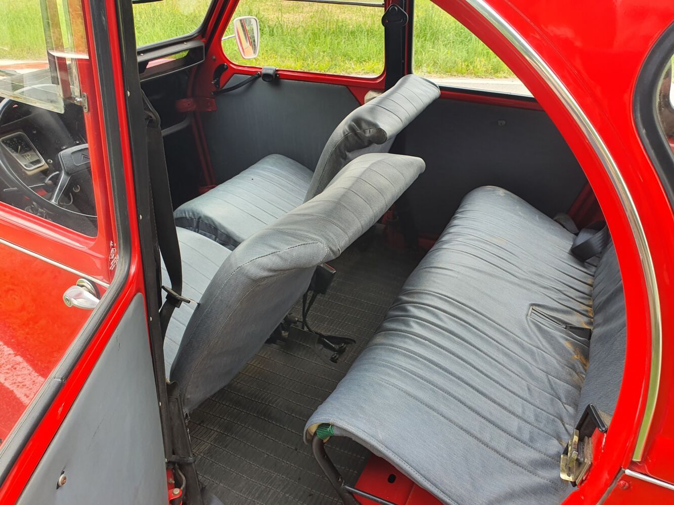 2 CV 18