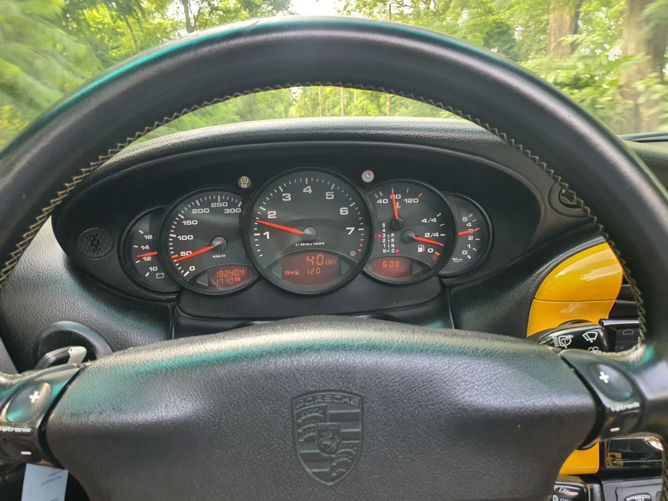 Porsche 996 carrera 2 29
