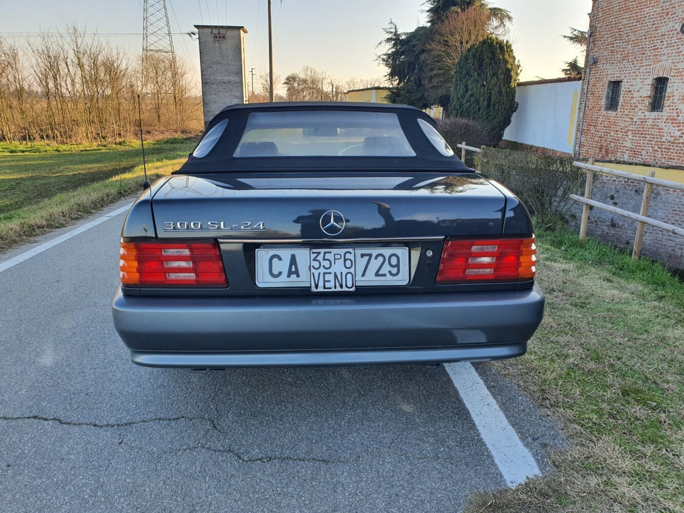 Mercedes-Benz 300 SL 4