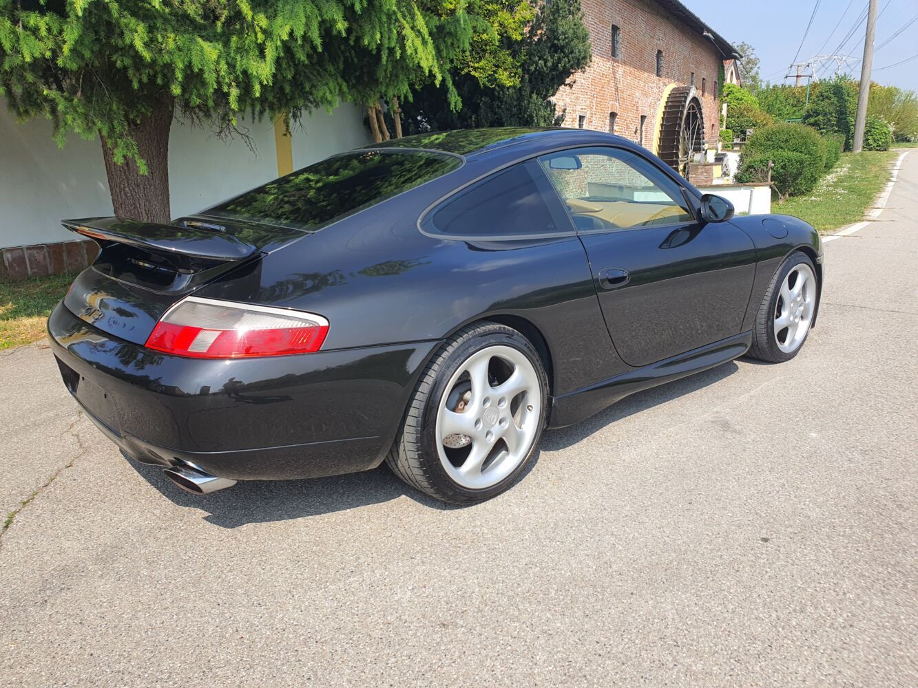 Porsche 996 carrera 2 18