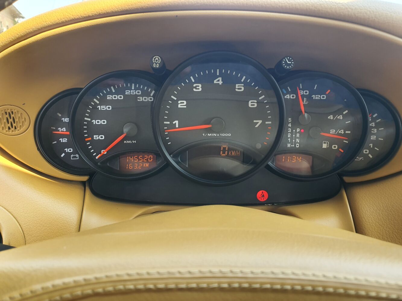 Porsche 996 carrera 2 24