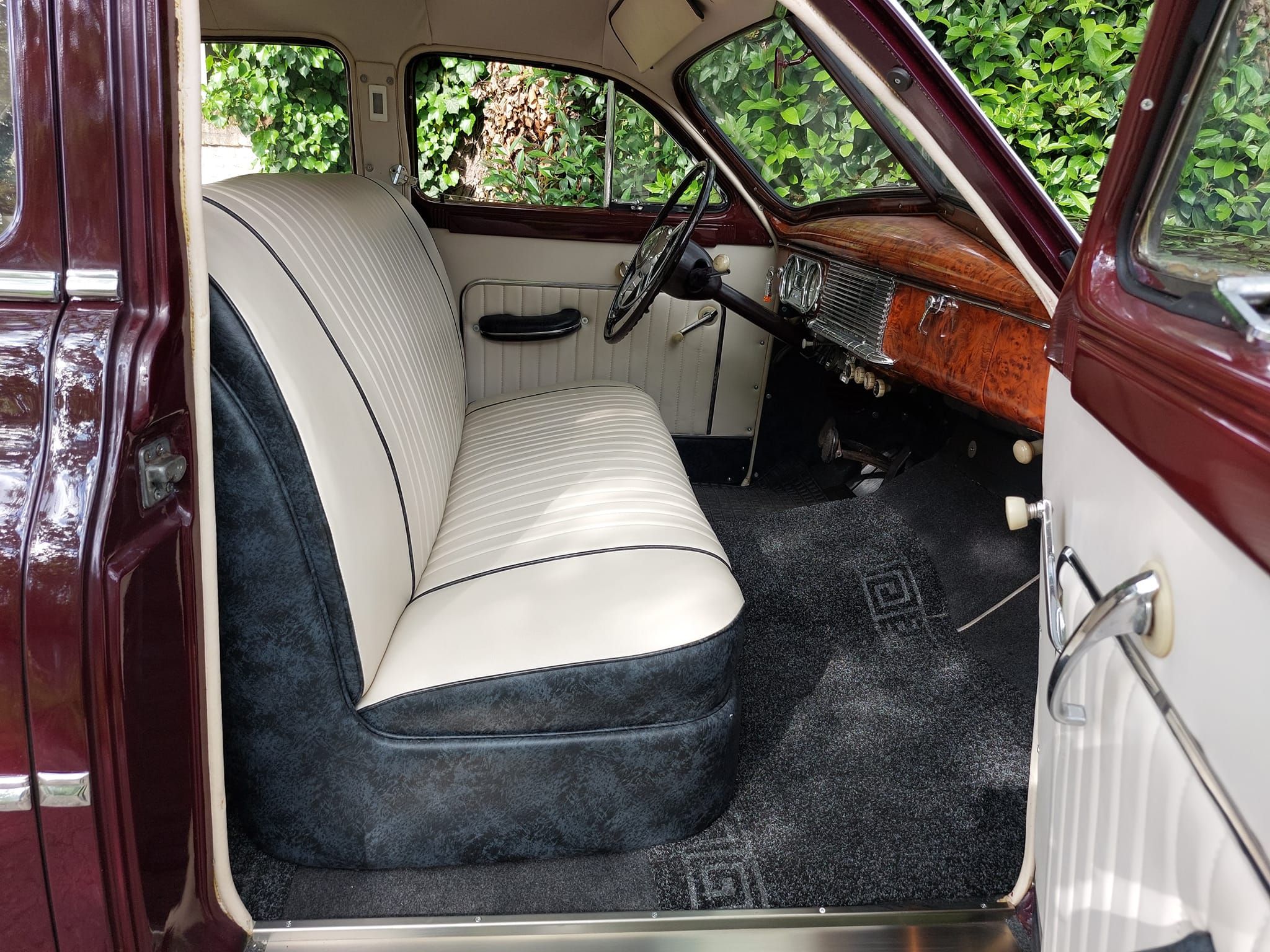 Super Eight Saloon del 1949 25