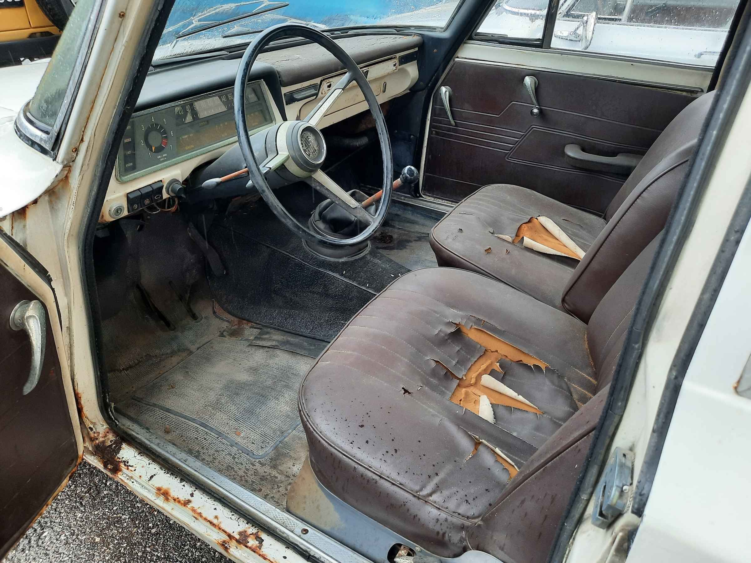 Alfa Romeo Giulia 1300 TI del 1966 5