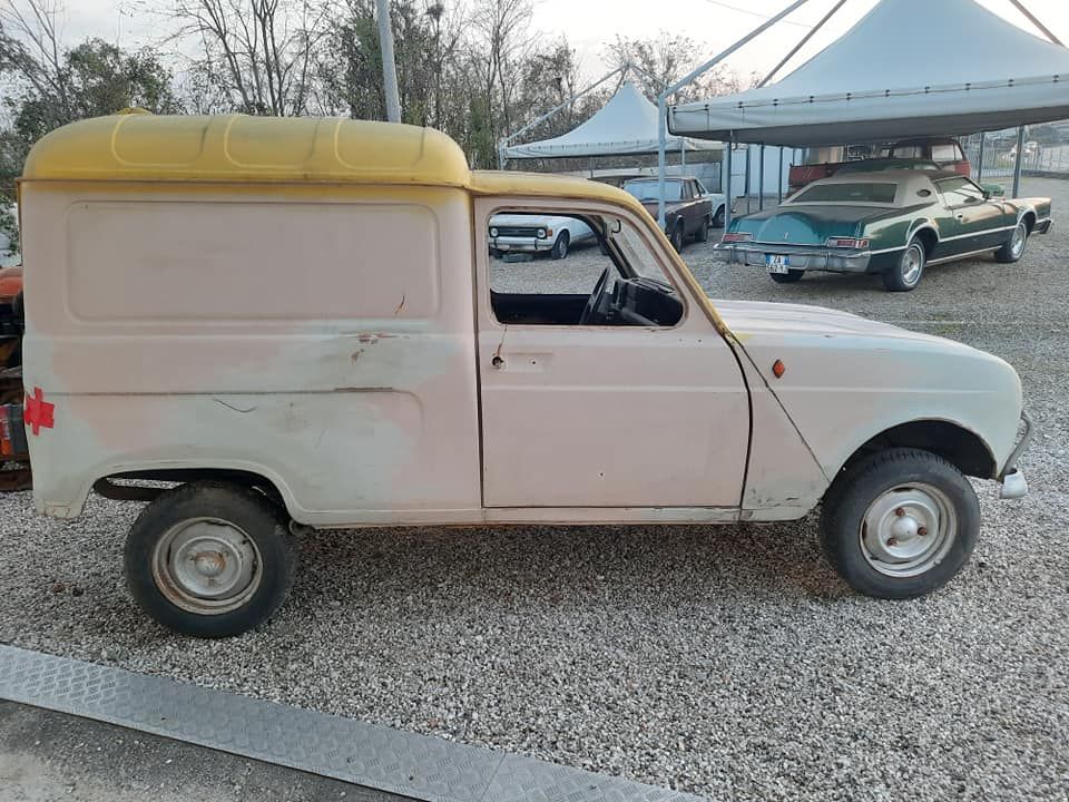 Renault 4 Furgonette anno 1985 6