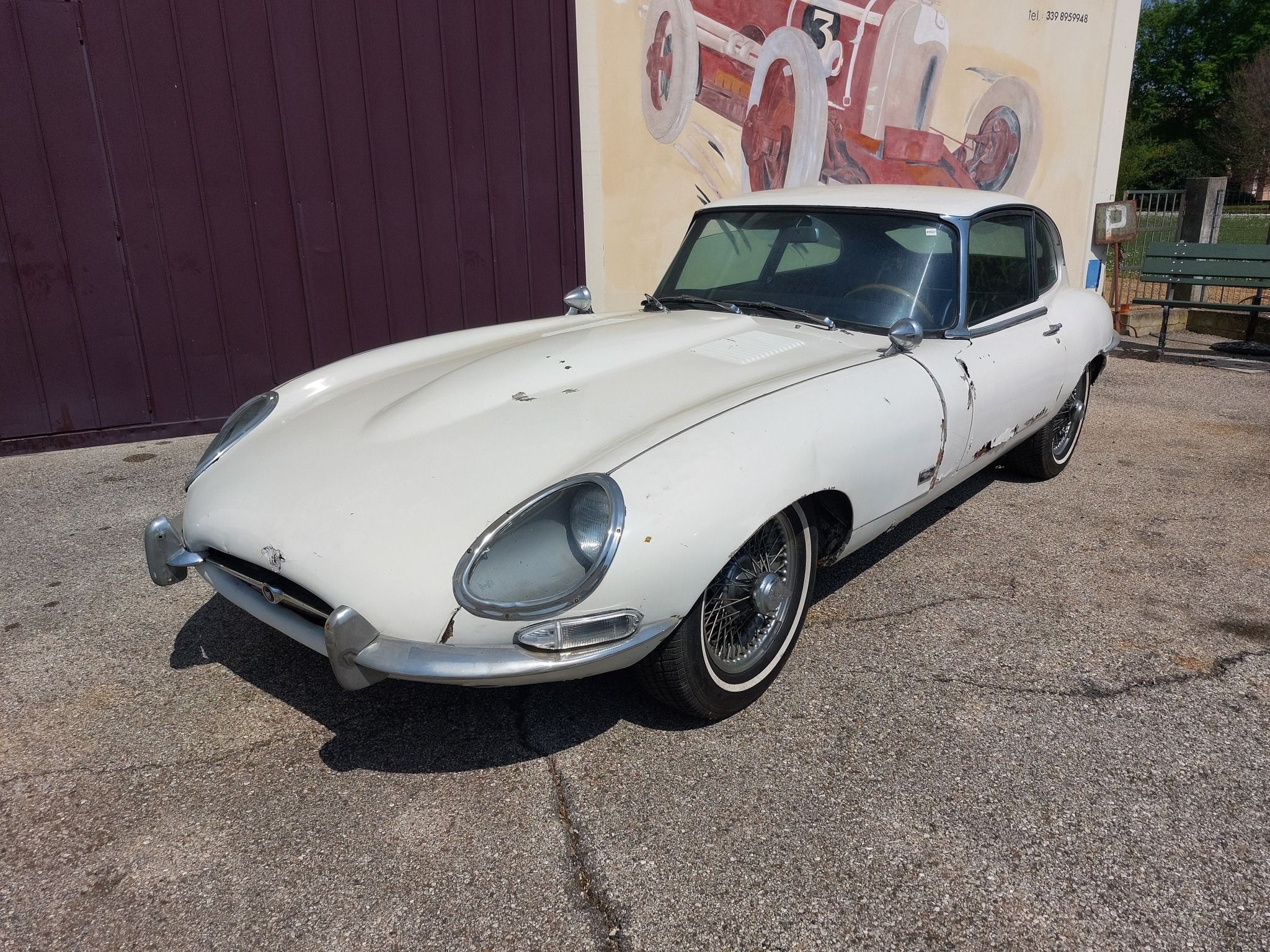 Jaguar E Type 4200 Coupè del 1966 (Prima Serie) 30