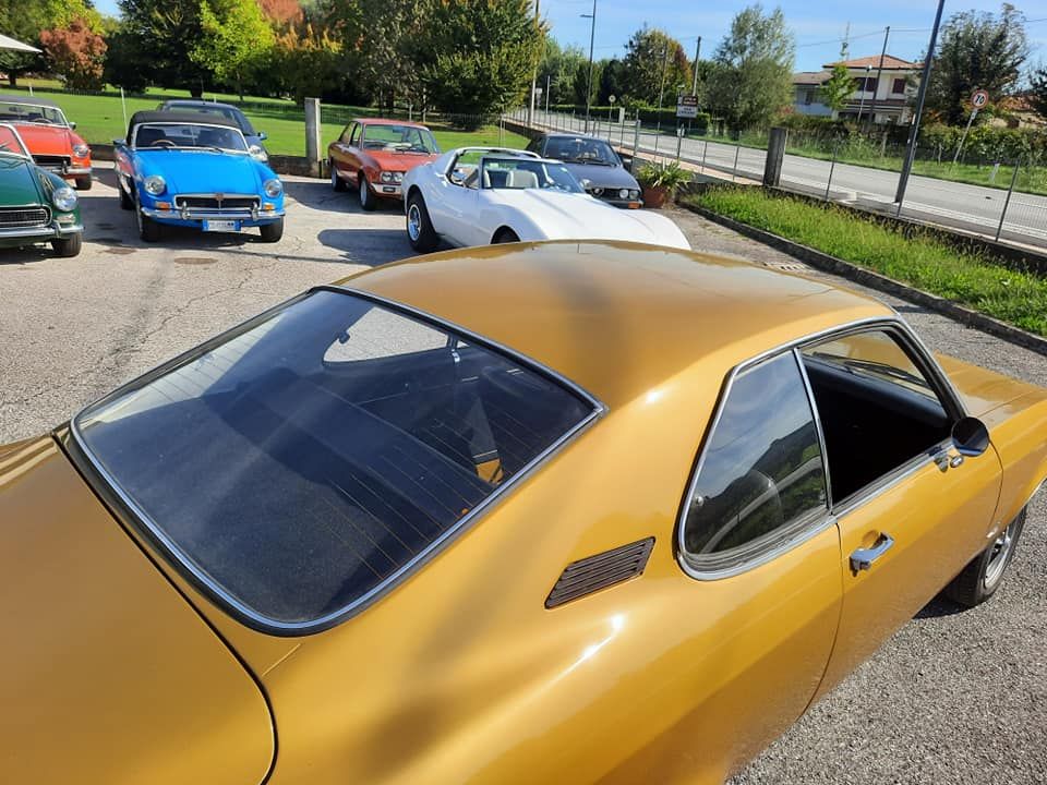 Opel Manta 1200 Lusso del 1973 14