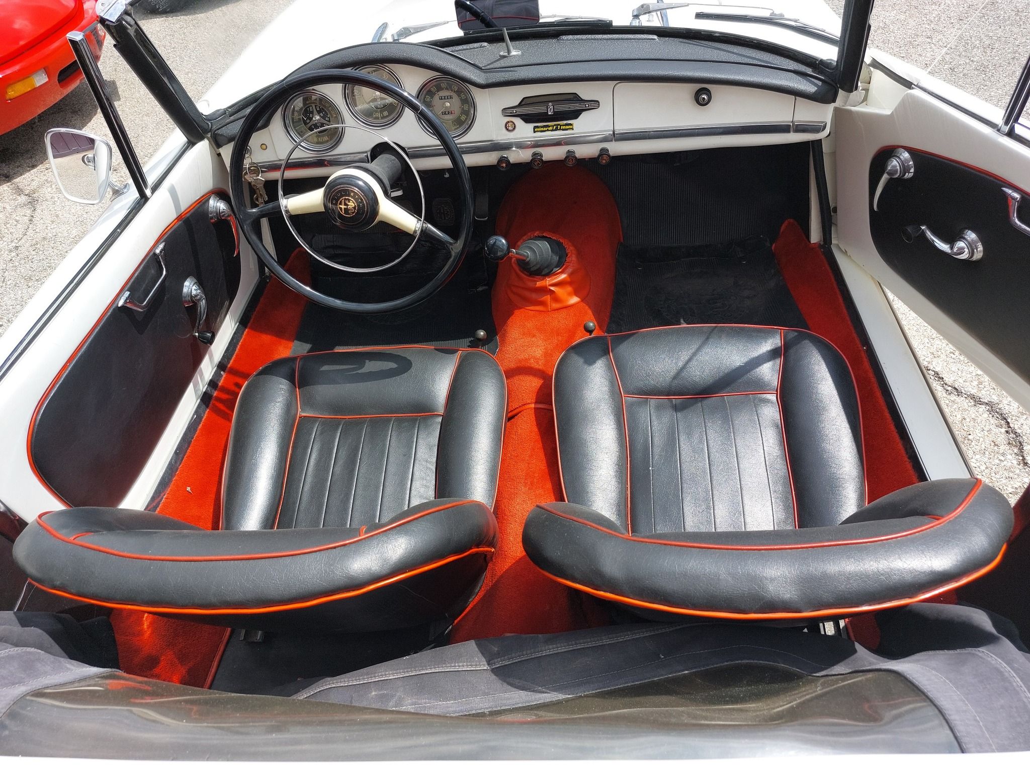 Alfa Romeo Giulietta Spider 1300 del 1960 ( la Seconda Serie ) 10