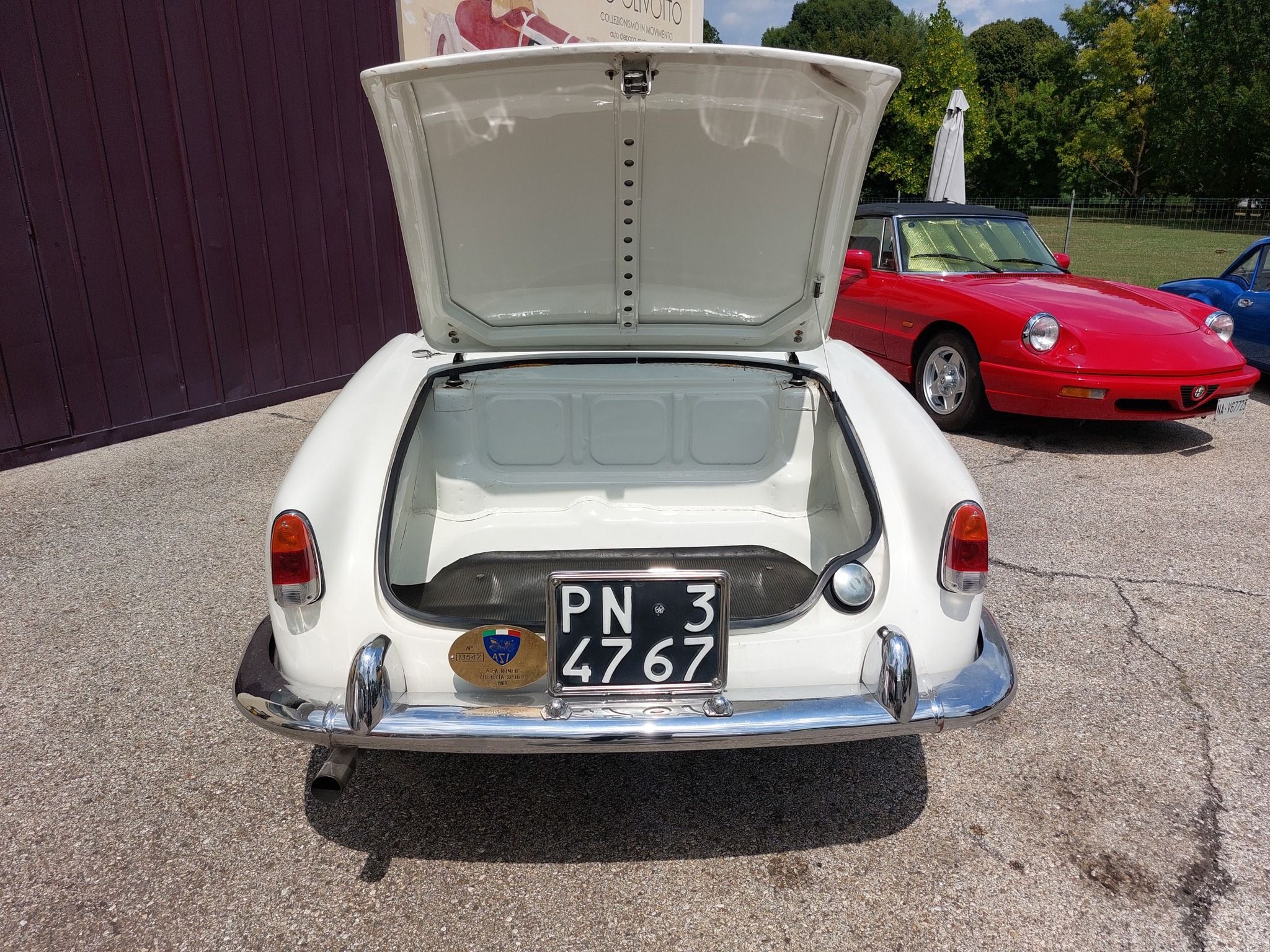 Alfa Romeo Giulietta Spider 1300 del 1960 ( la Seconda Serie ) 13