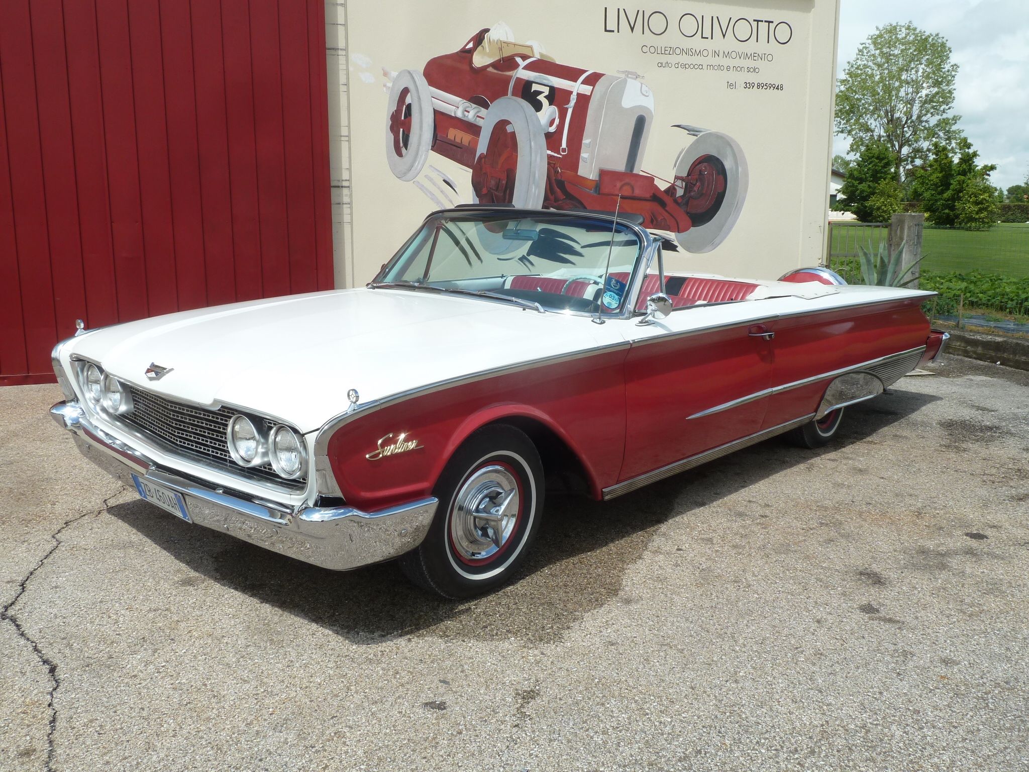 Ford Galaxie Sunliner Convertibile del 1960 32