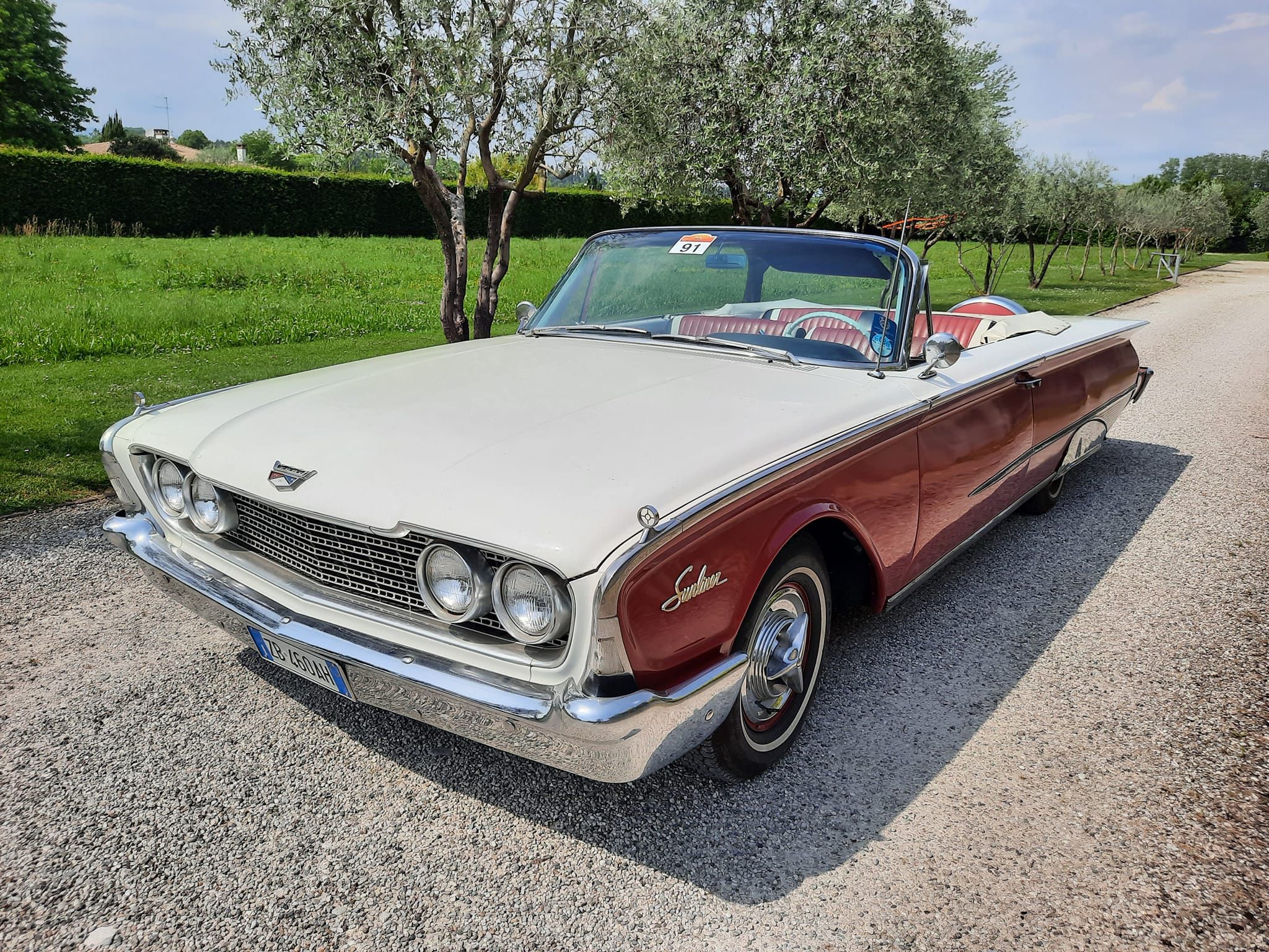 Ford Galaxie Sunliner Convertibile del 1960 4