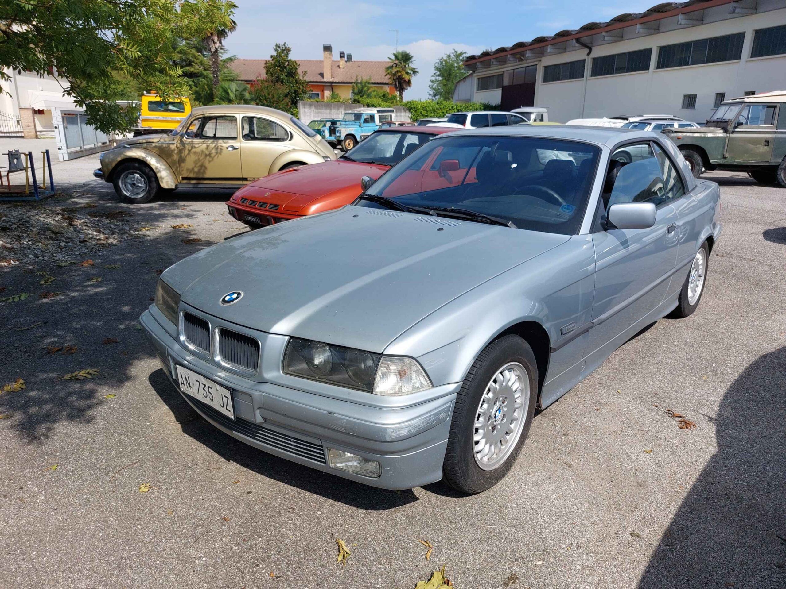 BMW 320 Cabrio del 1995 (E 36) 8