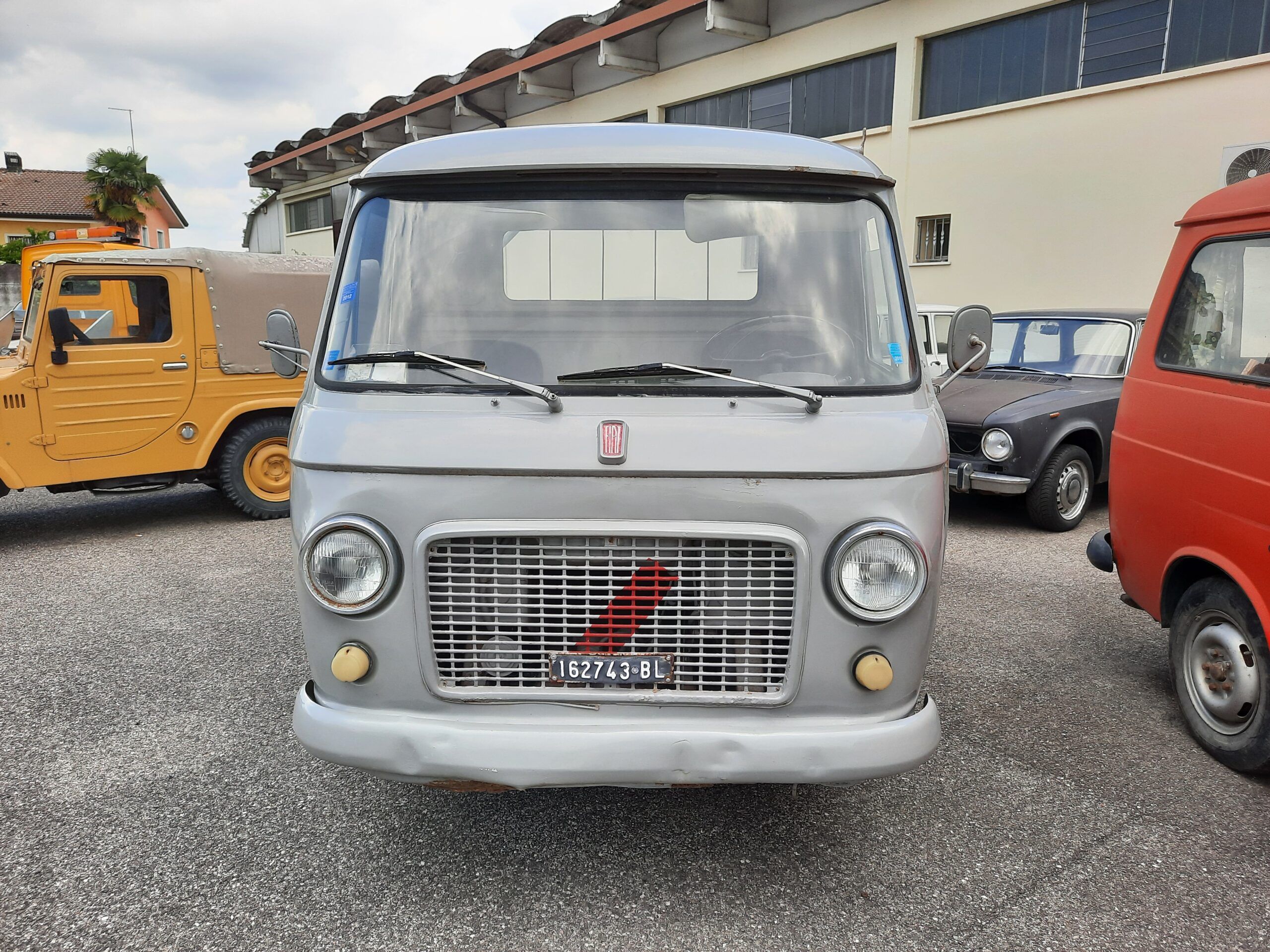 Fiat 241 con cassone del 1975 3