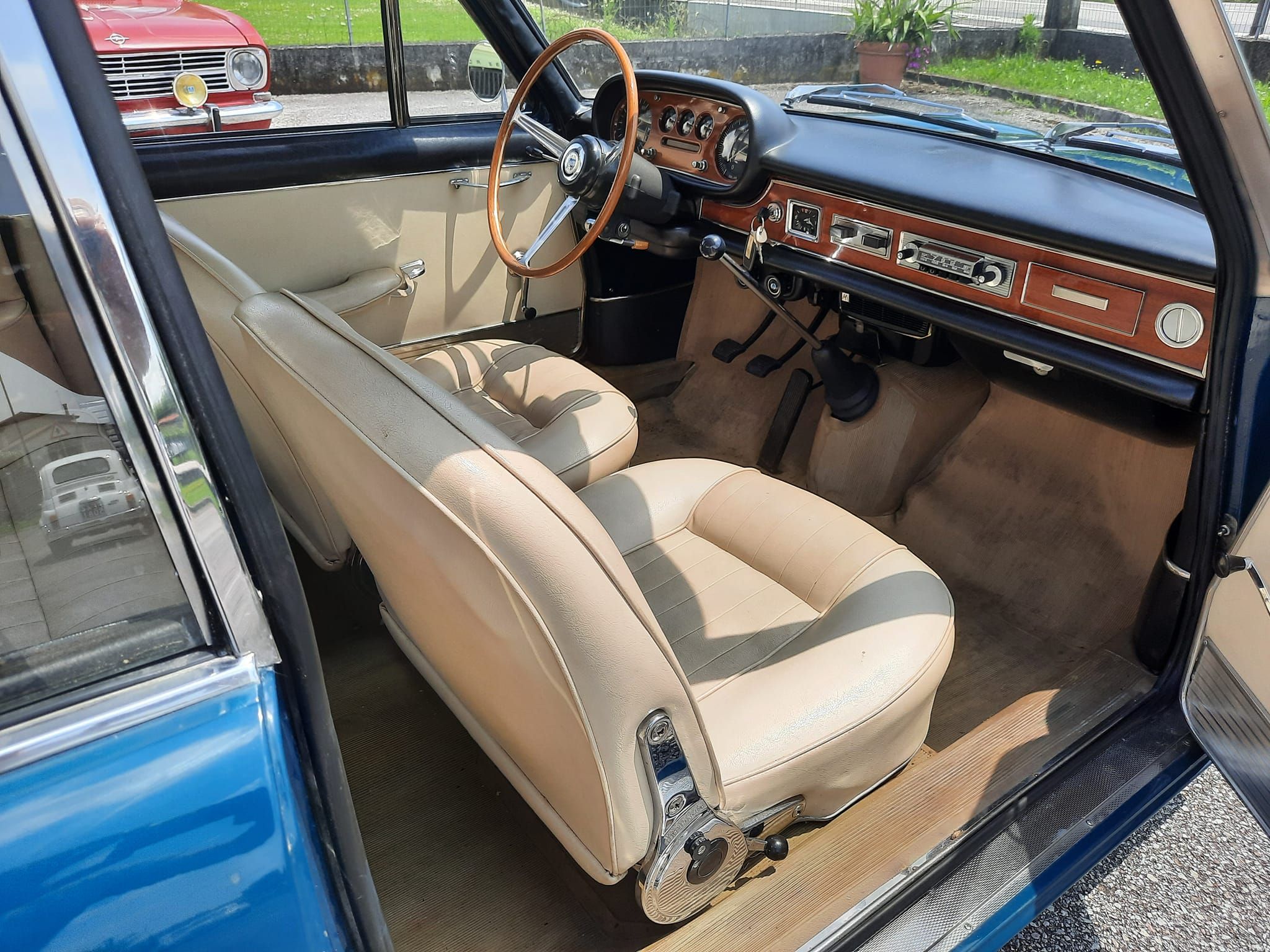 Lancia Flavia 1800 Coupè del 1966 (modello ad iniezione) 19