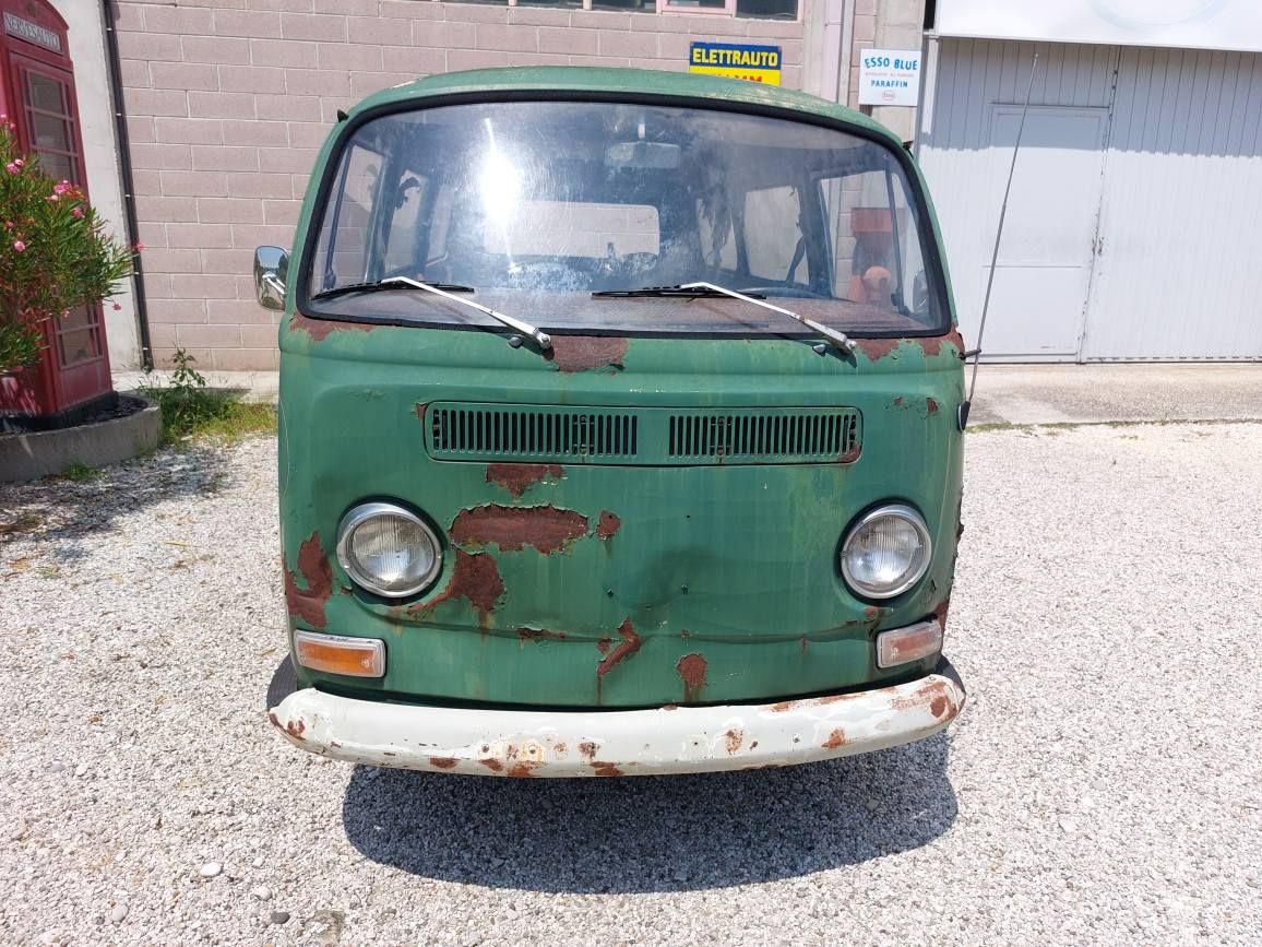 Volkswagen T 2 Pulmino del 1971 3