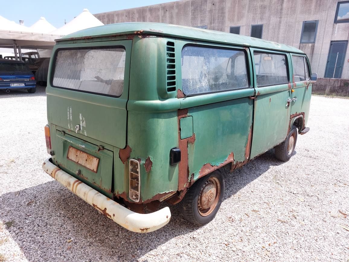 Volkswagen T 2 Pulmino del 1971 5