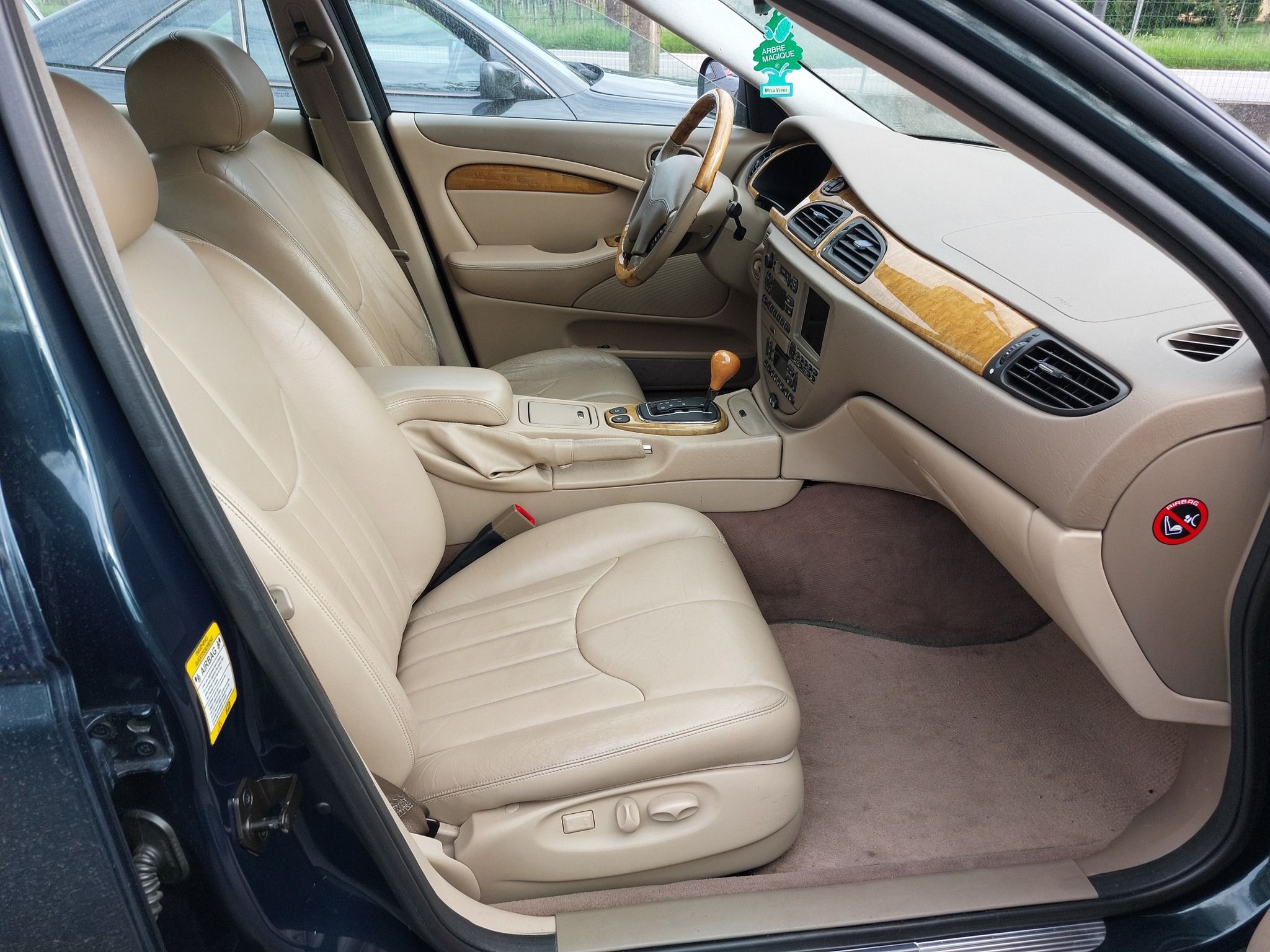Jaguar S 3000 V 6 del 2000 4