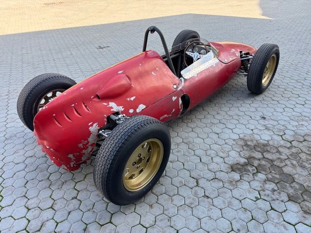 De Tomaso F1 3