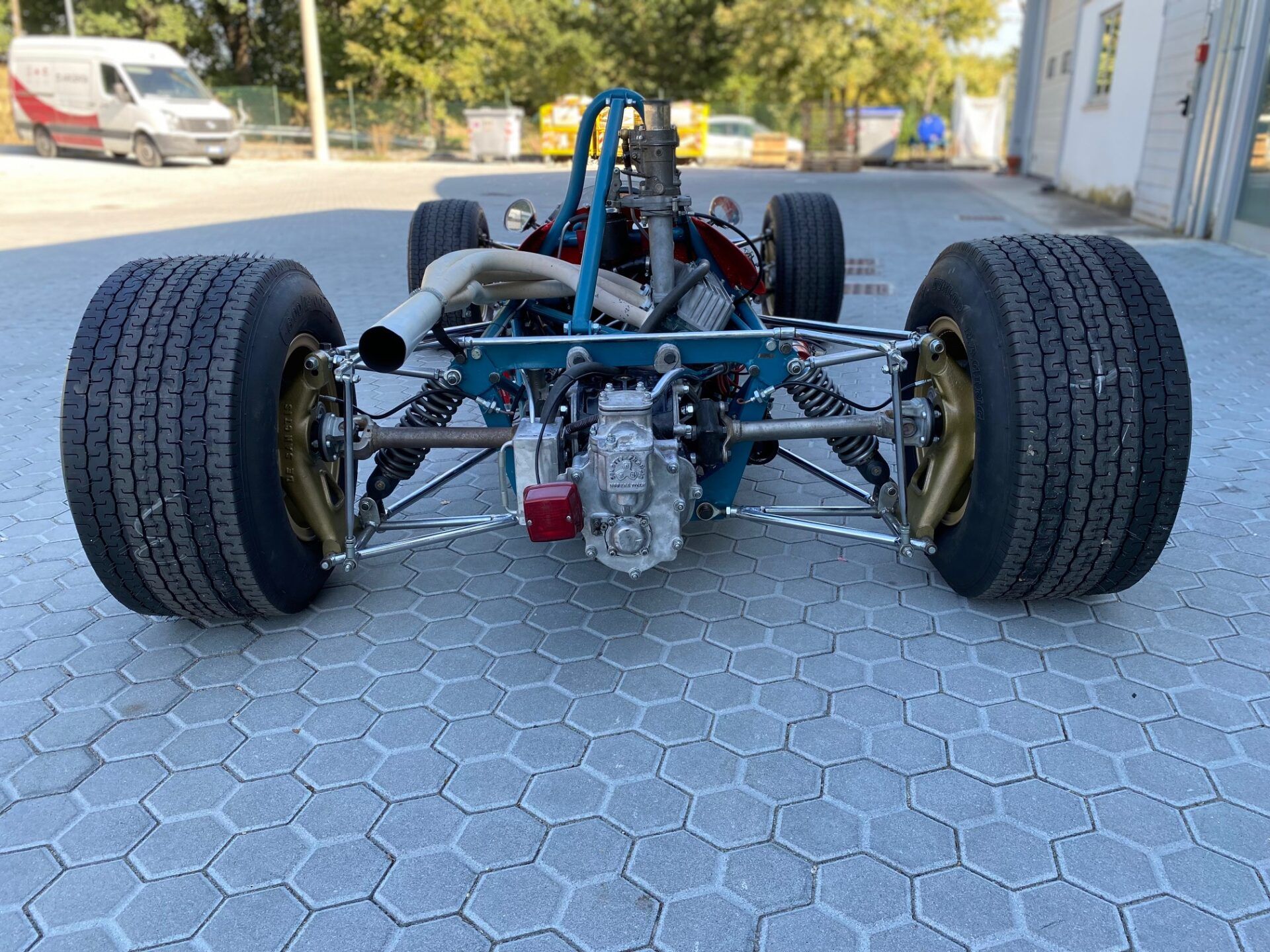 F3 10