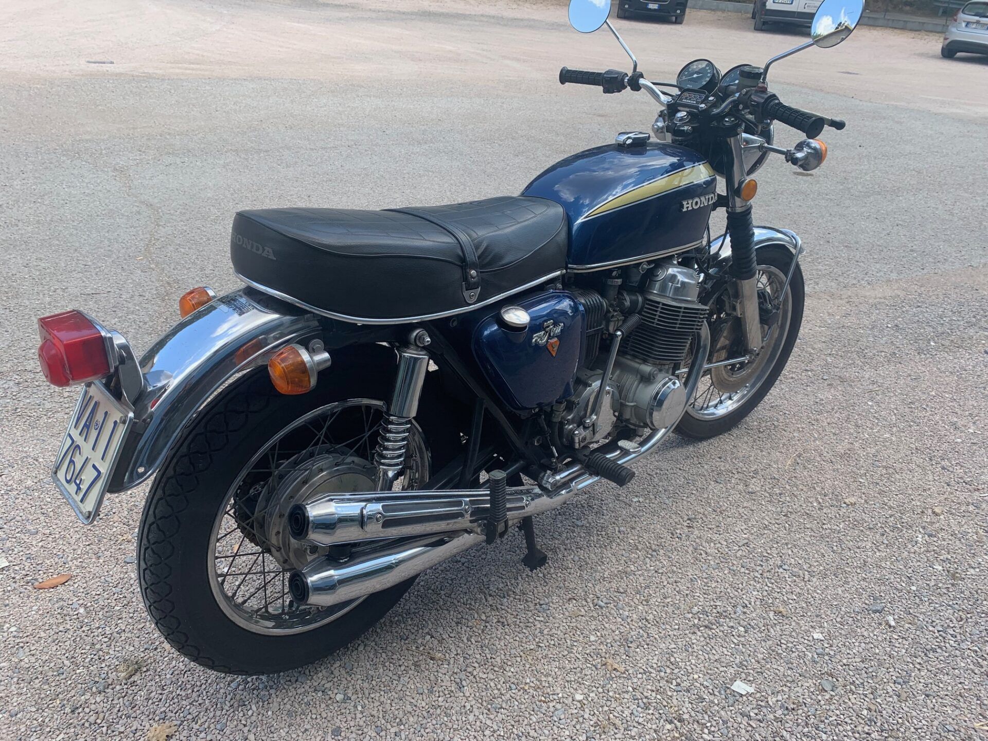 Honda 750 FOUR 10