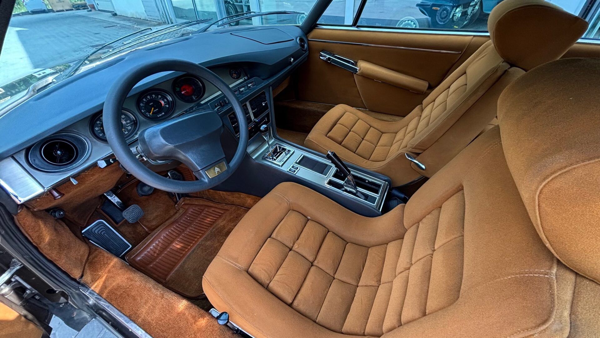 MASERATI SM 9