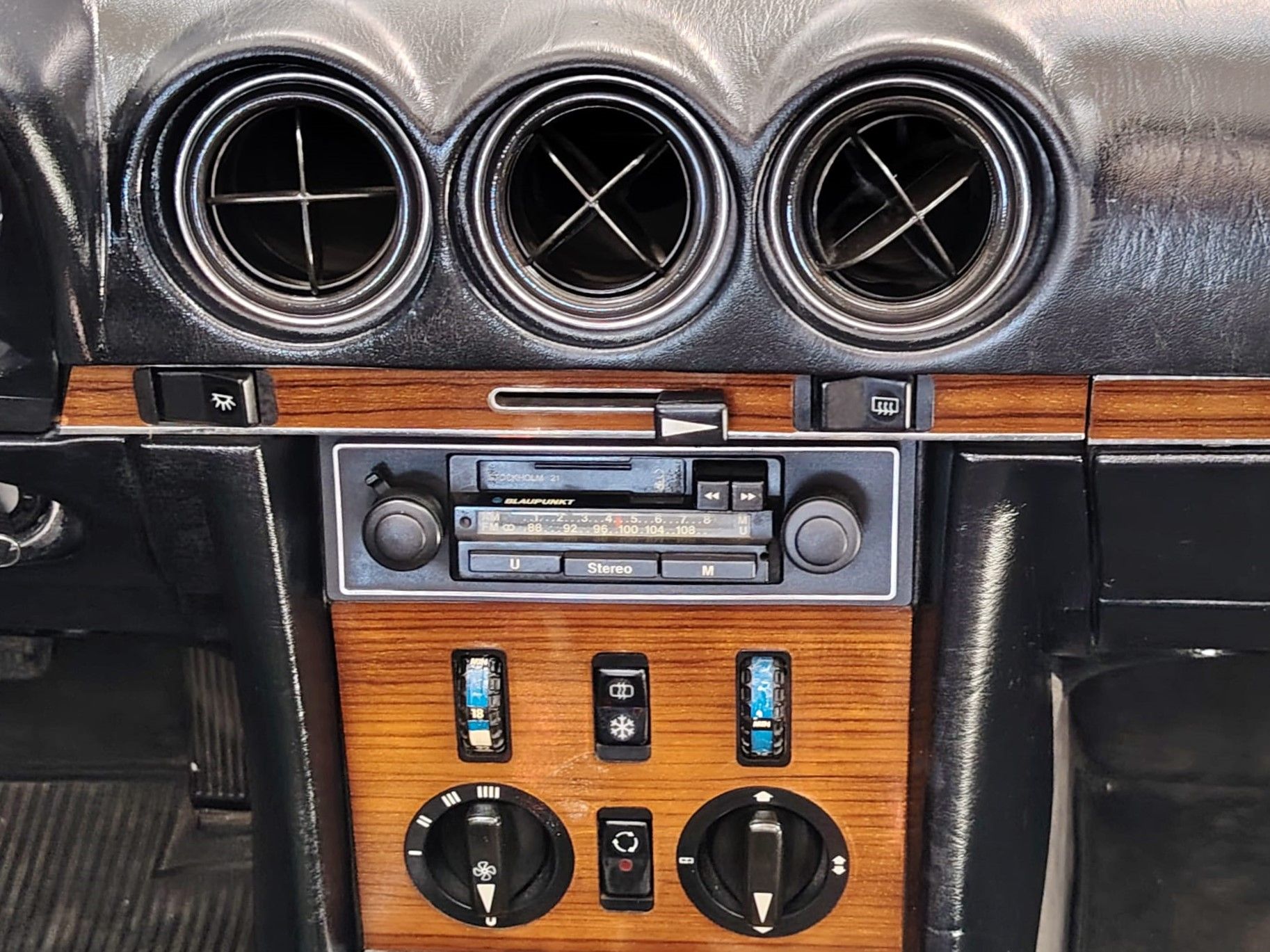 280 Sl W107 37