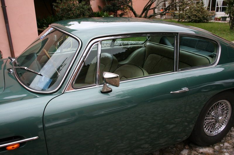 Aston Martin Db6 8