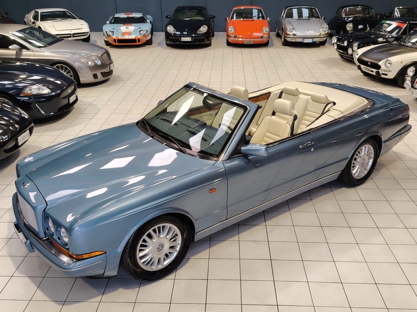 Bentley Azure 2