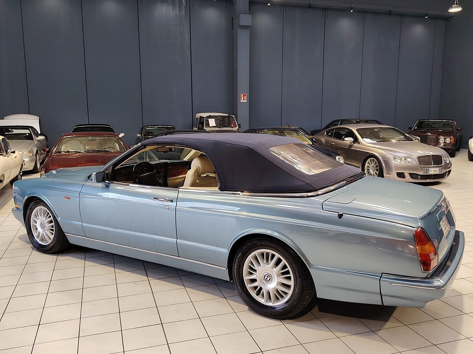 Bentley Azure 12