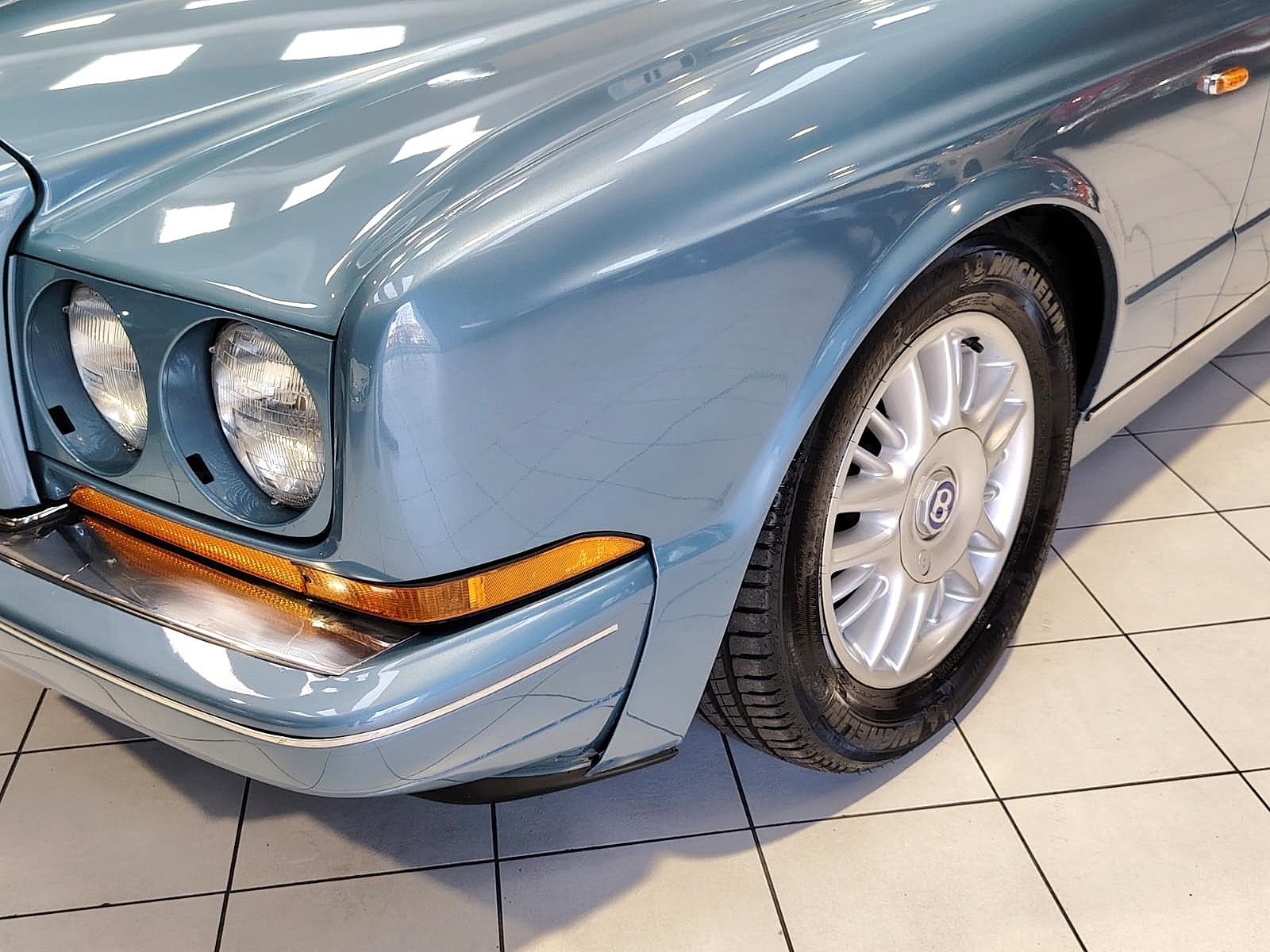 Bentley Azure 16