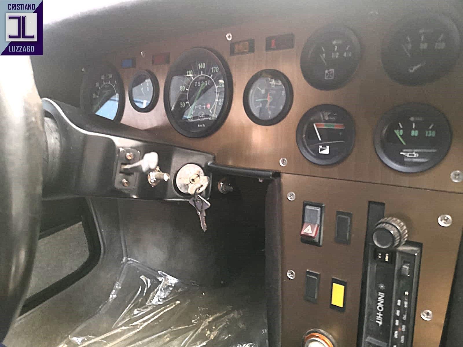 A 310 1600 44