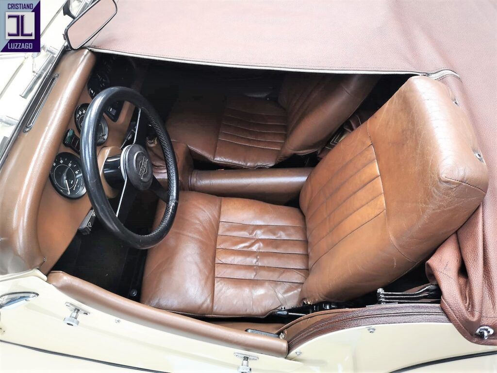 Morgan Plus 8 13
