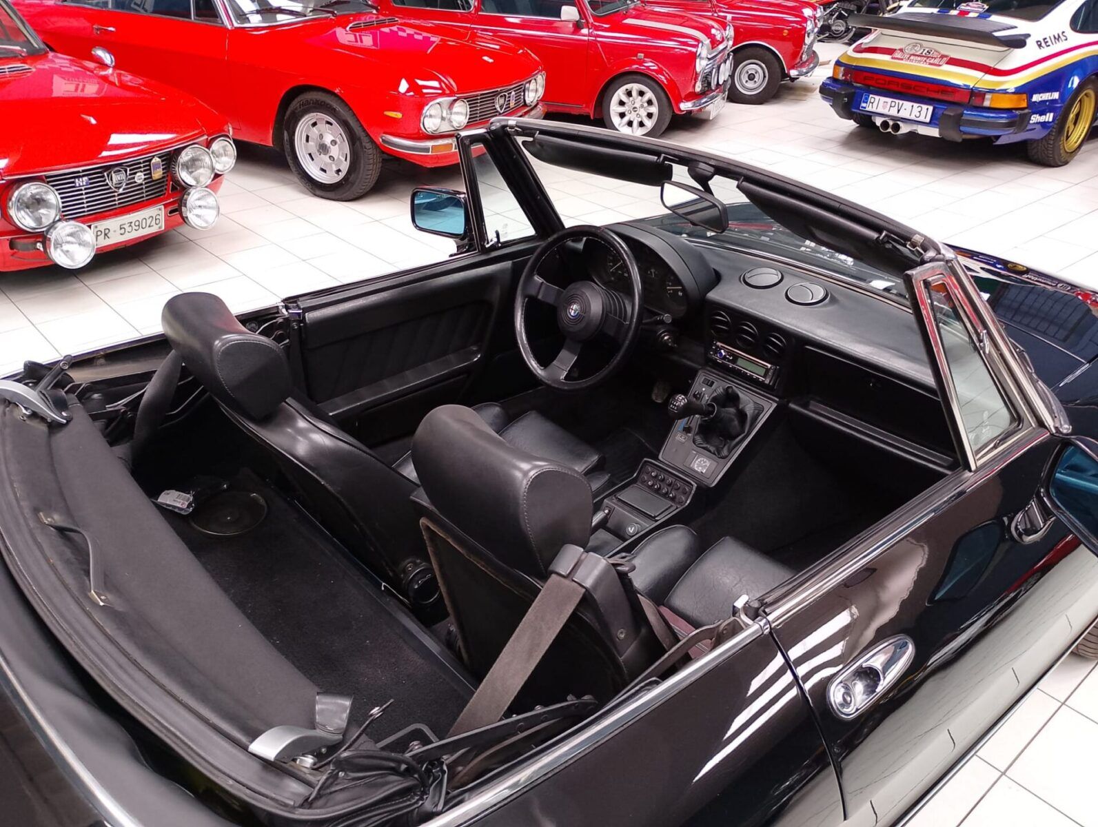 Alfa Romeo Spider 2000 S.4 23