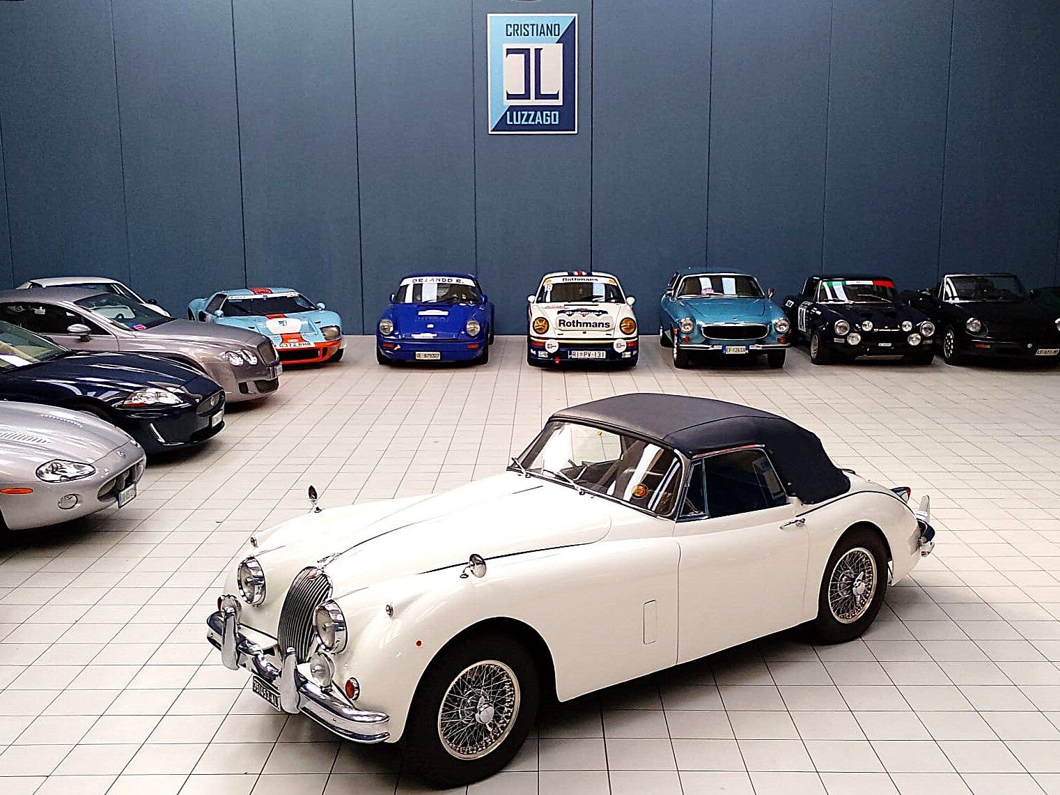 Jaguar Xk 150 3.4 Dhc Rhd Automatic 41