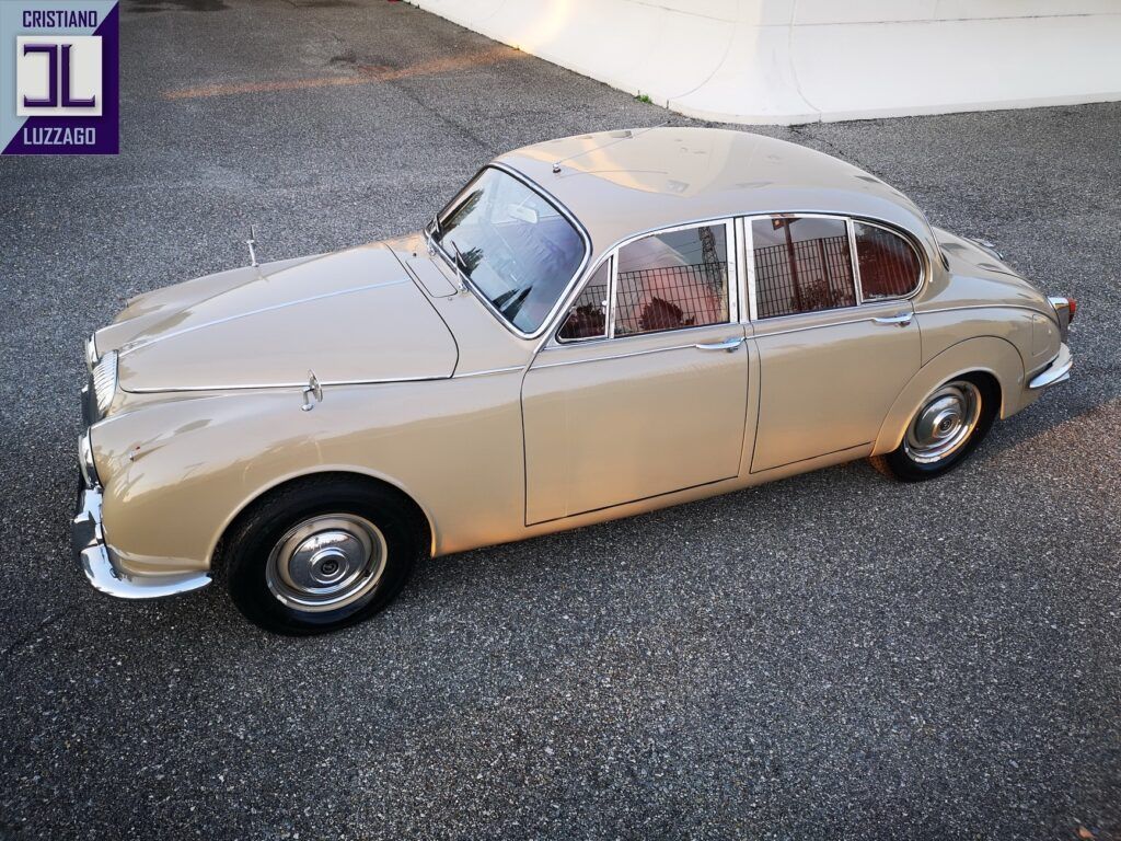 V8 Saloon 6
