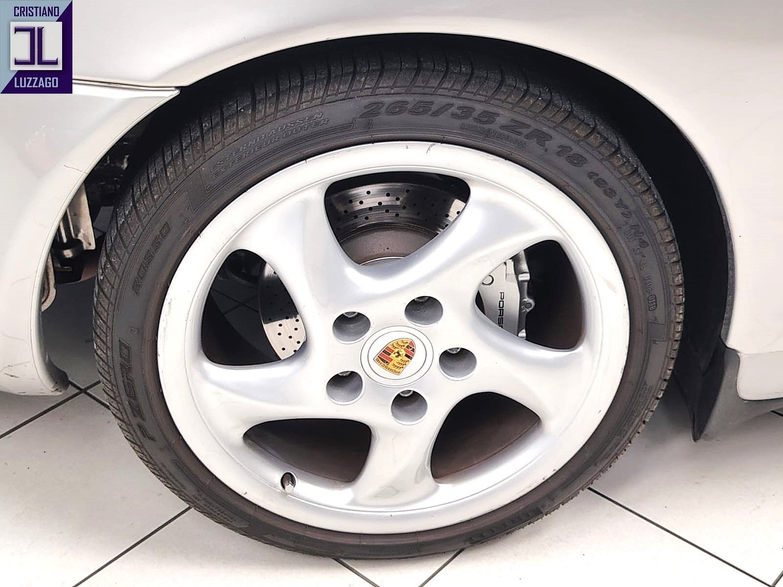 Porsche 996-610 Carrera 4 Cabriolet 28