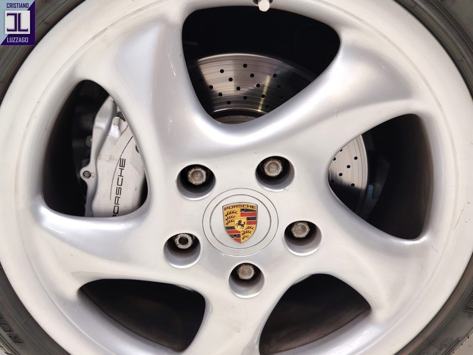 Porsche 996-610 Carrera 4 Cabriolet 32