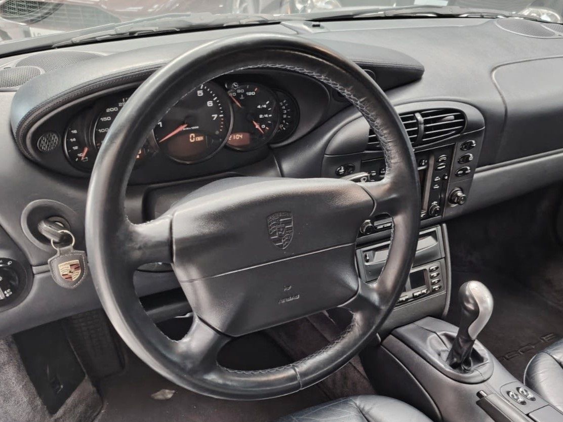 Porsche 996-610 Carrera 4 Cabriolet 36