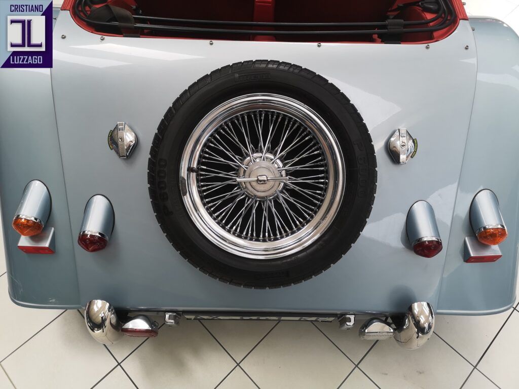 Morgan +8, 4.6l 12