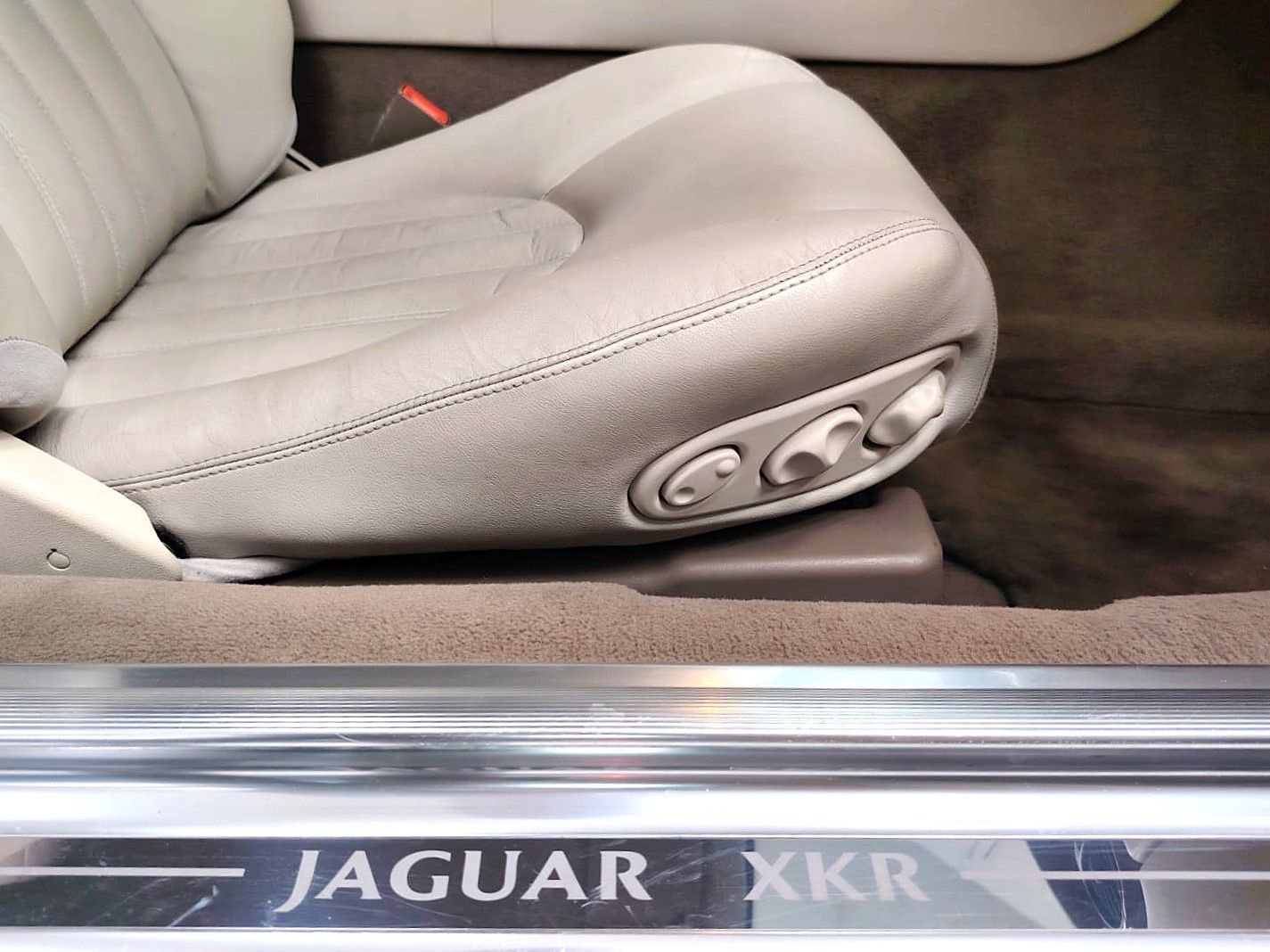 Jaguar Xk R Coupe 45