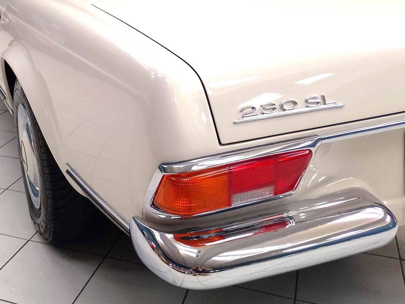 230 Sl Pagoda 18