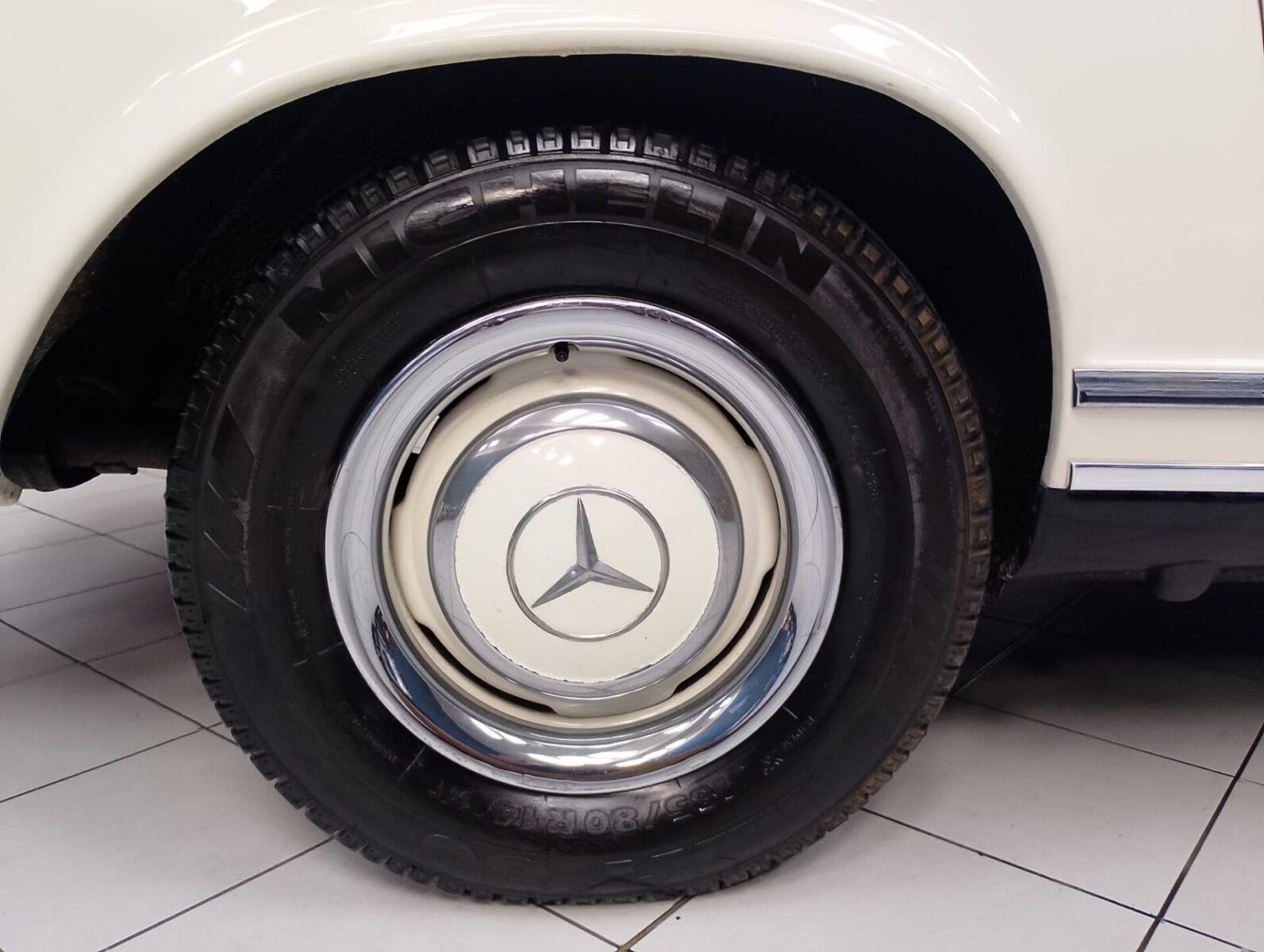 230 Sl Pagoda 68