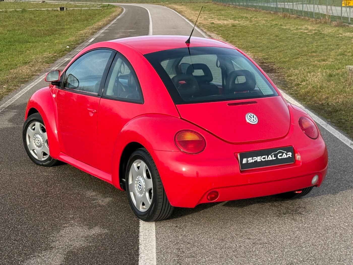 Volkswagen New Beetle 2.0i 116cv UNIPROPRIETARIO 2