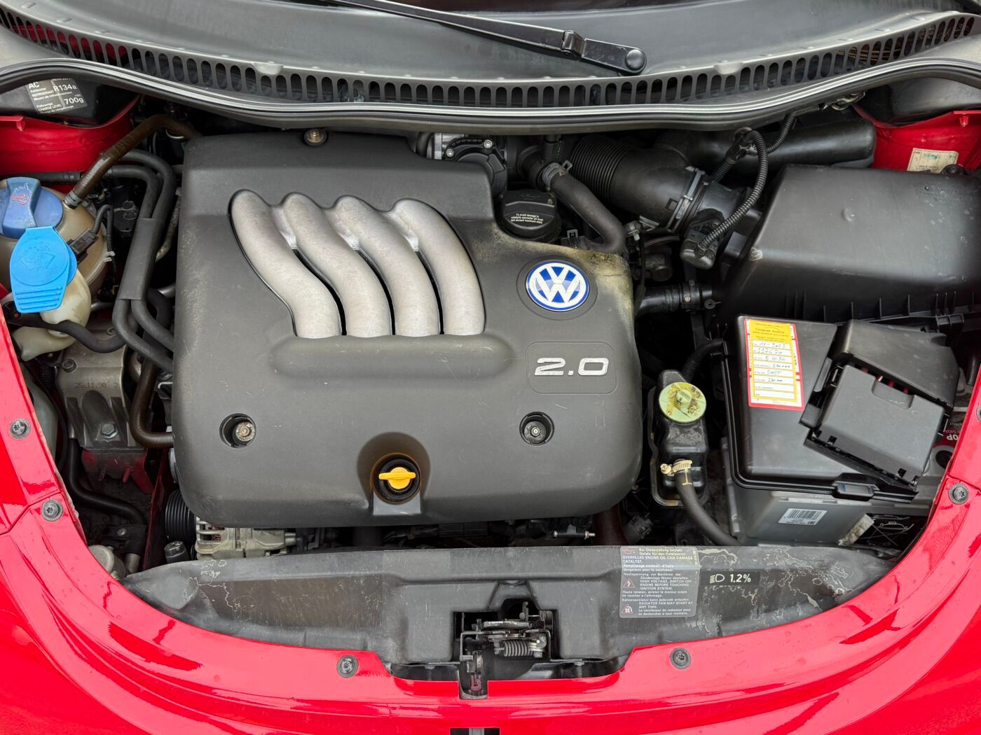 Volkswagen New Beetle 2.0i 116cv UNIPROPRIETARIO 25